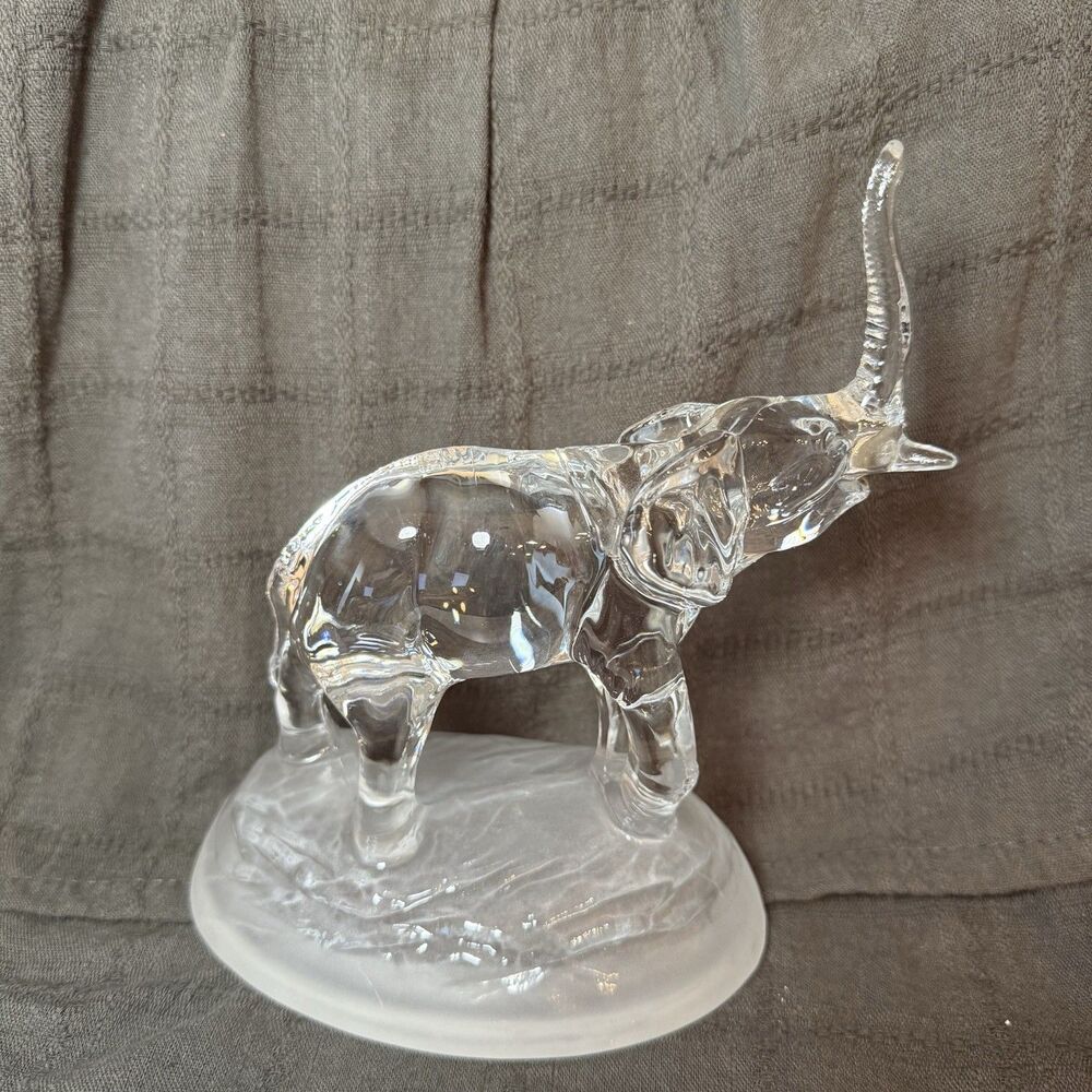 VTG Cristal d’Arques Lead Crystal Elephant Figurine Frosted Base France Garanti